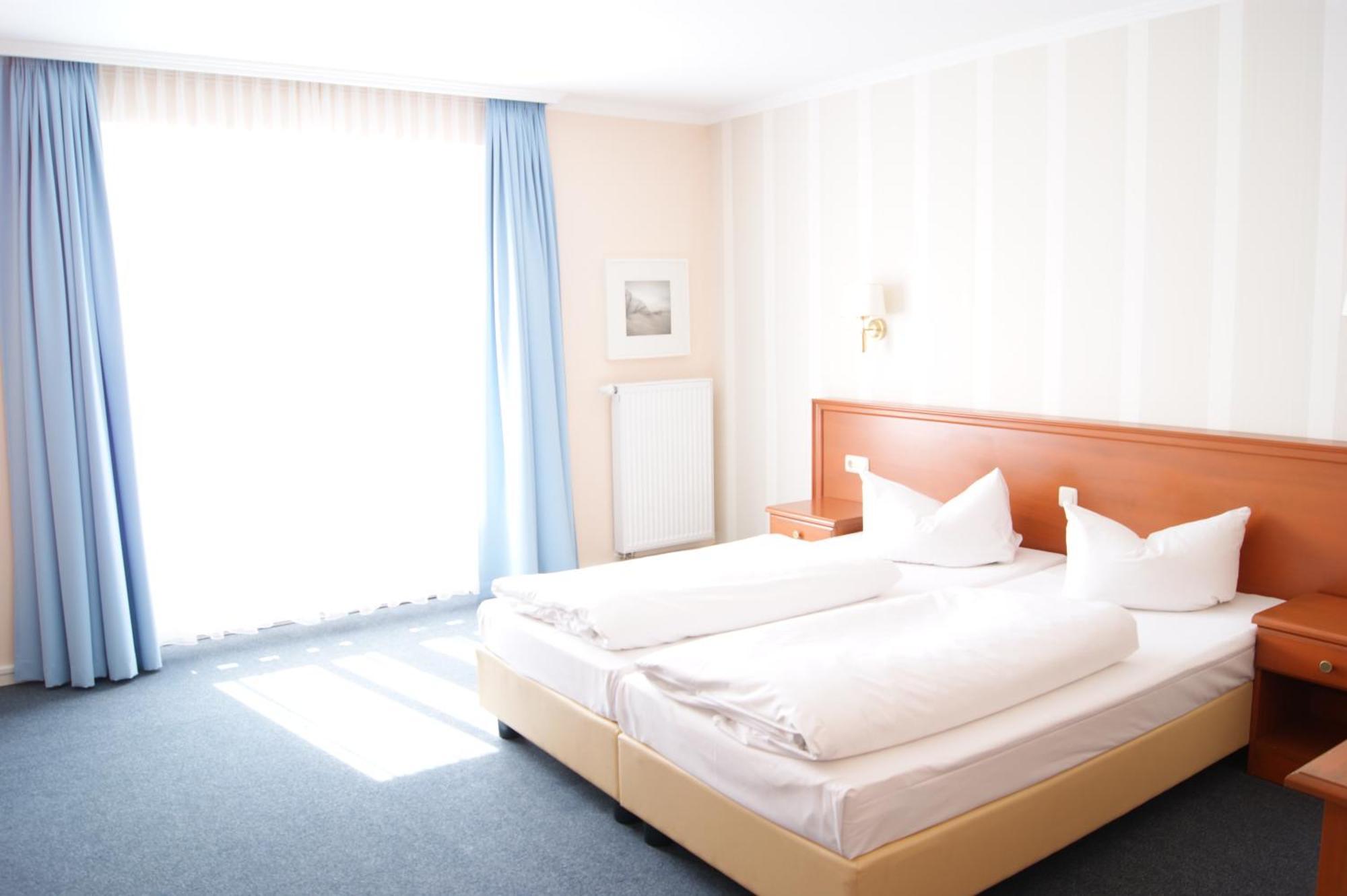 Hotel Pension Bellevue Bad Doberan Ngoại thất bức ảnh